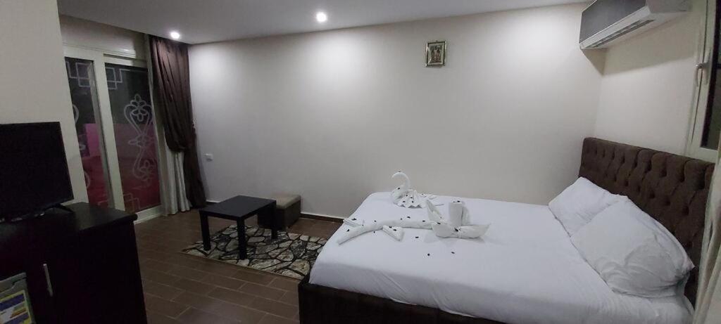 Giza Pyramids Plateau Inn מראה חיצוני תמונה