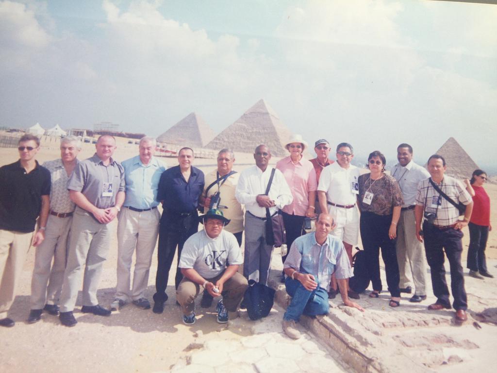 Giza Pyramids Plateau Inn מראה חיצוני תמונה
