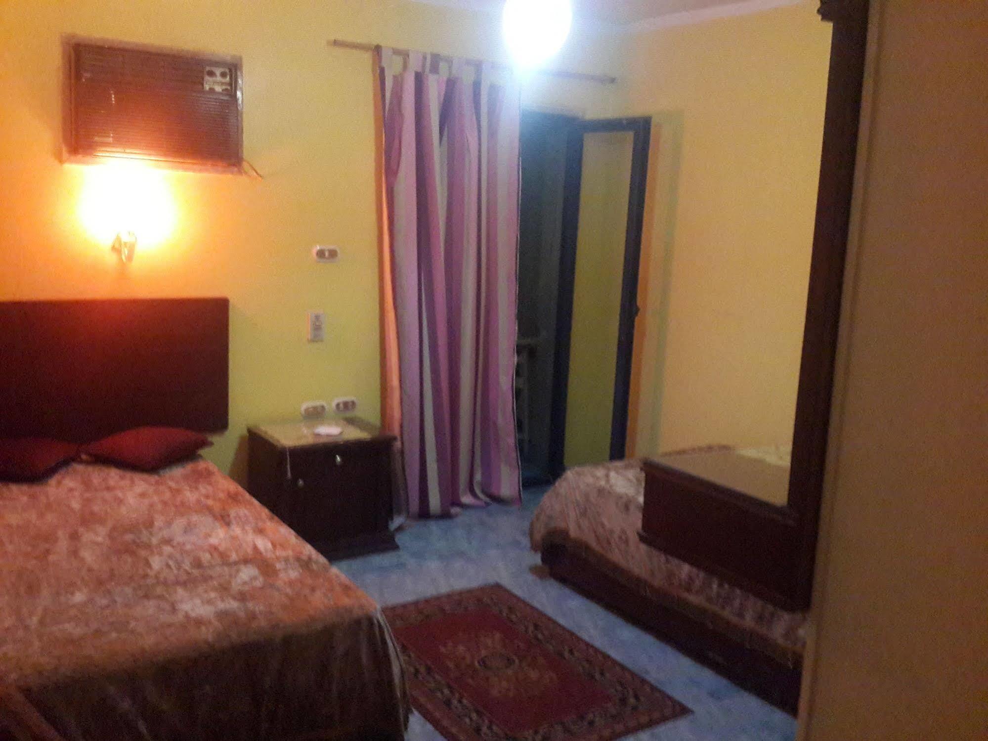 Giza Pyramids Plateau Inn מראה חיצוני תמונה